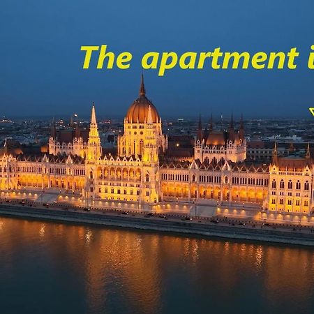 Apartment Szabadsag Ter Budapest Luaran gambar